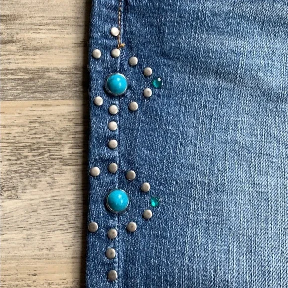 Women's Celebrity Pink Distressed And Studded With Stones Flare Bottom Jeans 28 - Picture 6 of 13